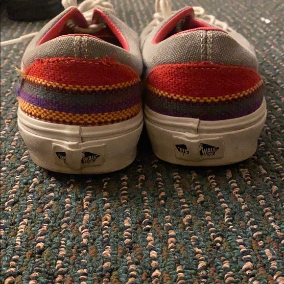 Vans - Picture 2 of 3